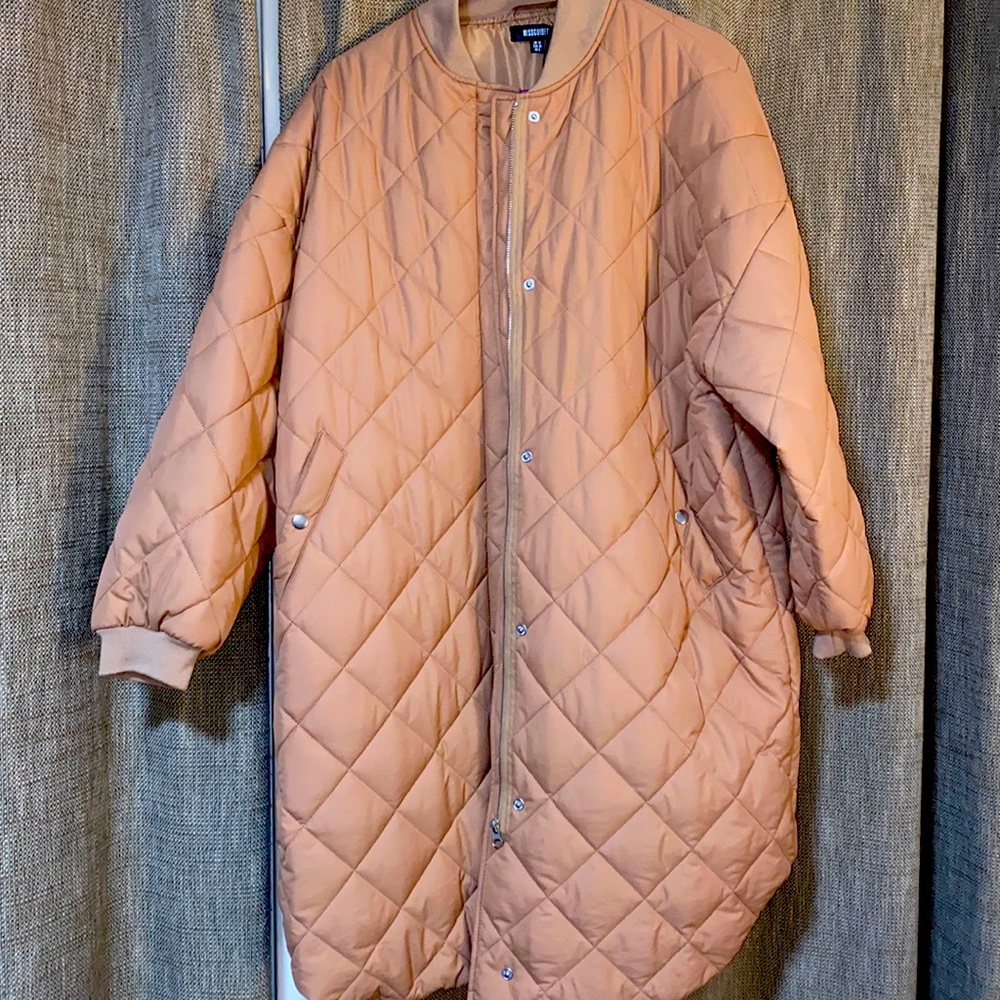 Missguided Camel Diamond Quilted Puffer Jacket